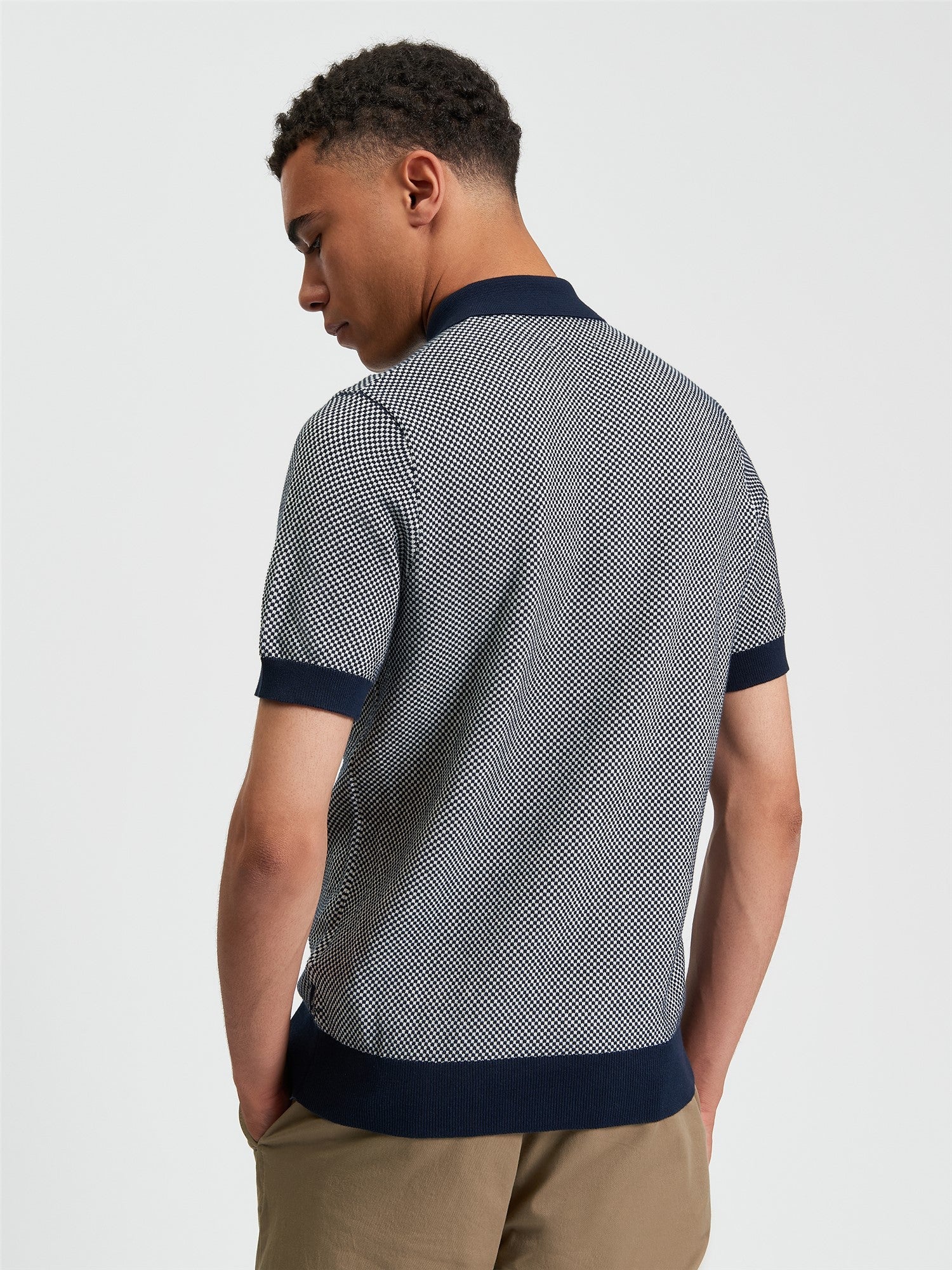 Coloured Textured Polo in Dark Navy - Image 2