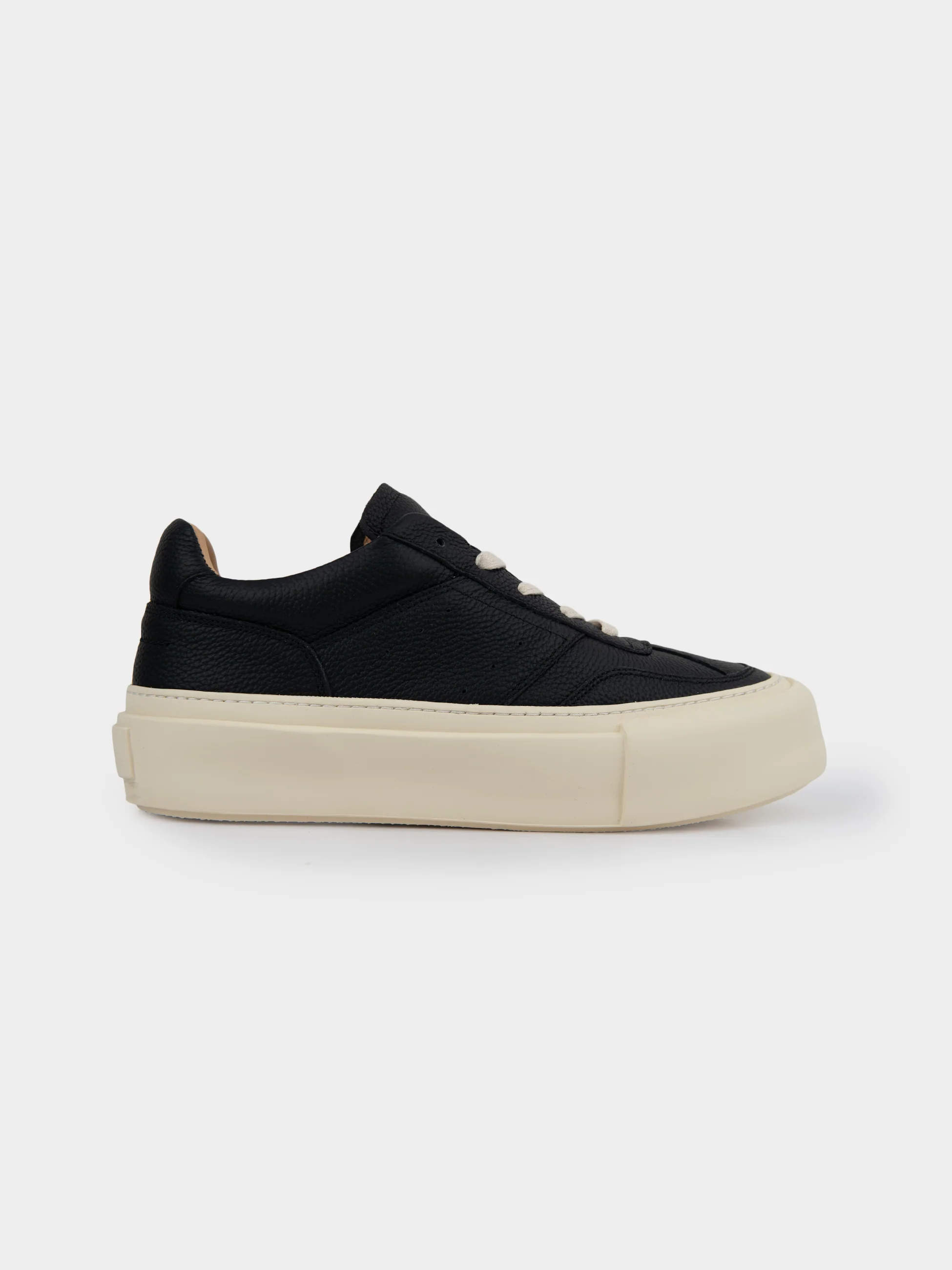 DINO LEATHER - BLACK