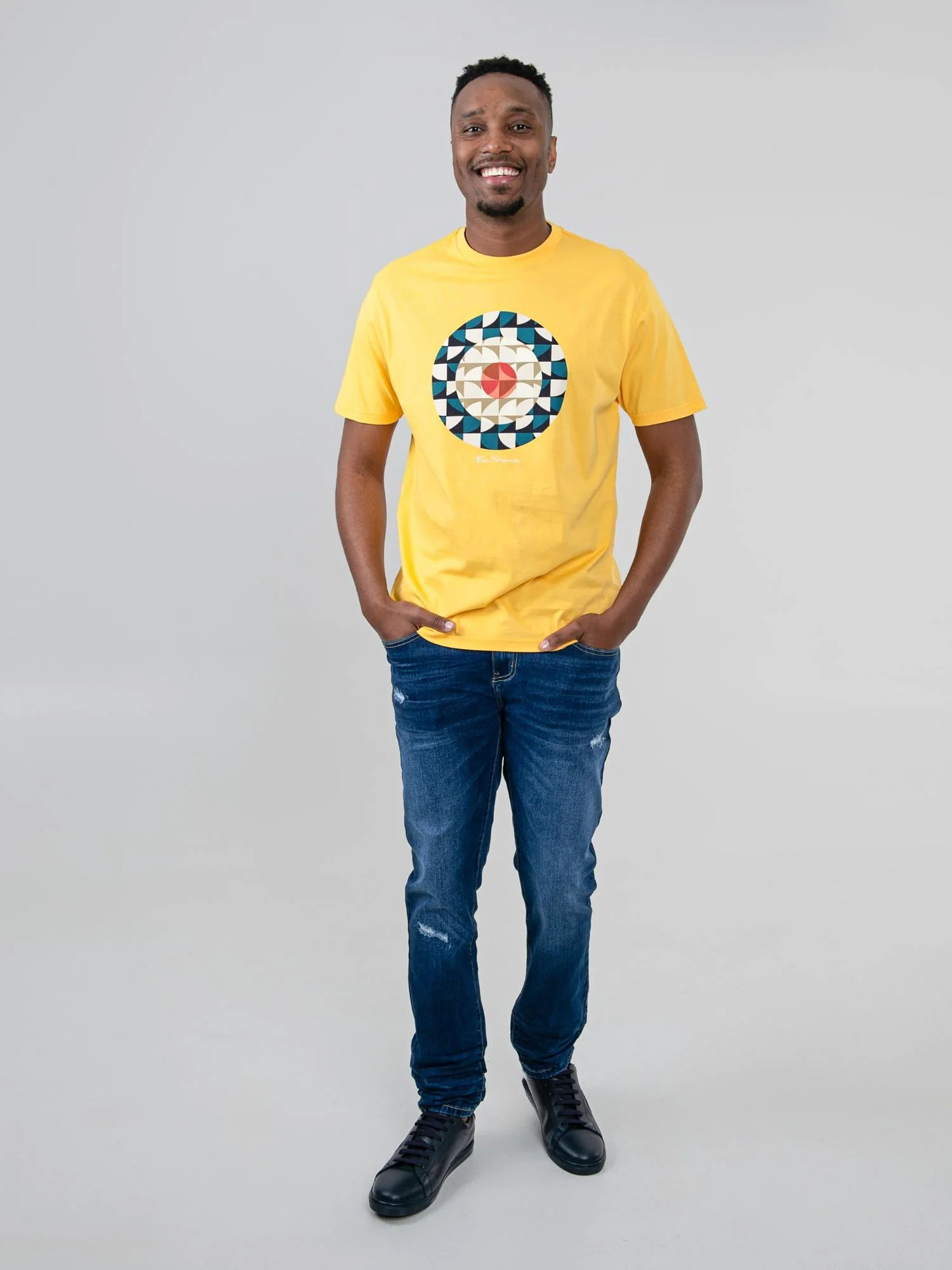Geo Target Tee - Banana - Image 4