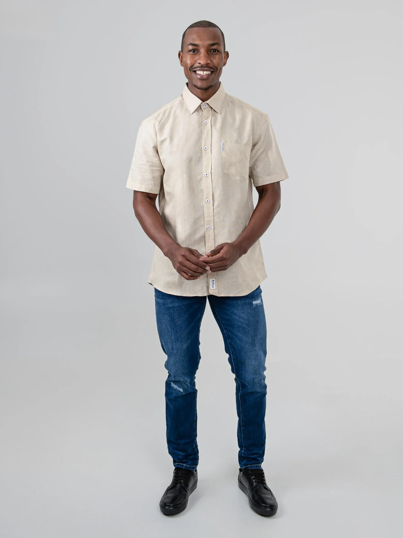 LINEN SHIRT SHORT SLEEVE - Sand - Image 4