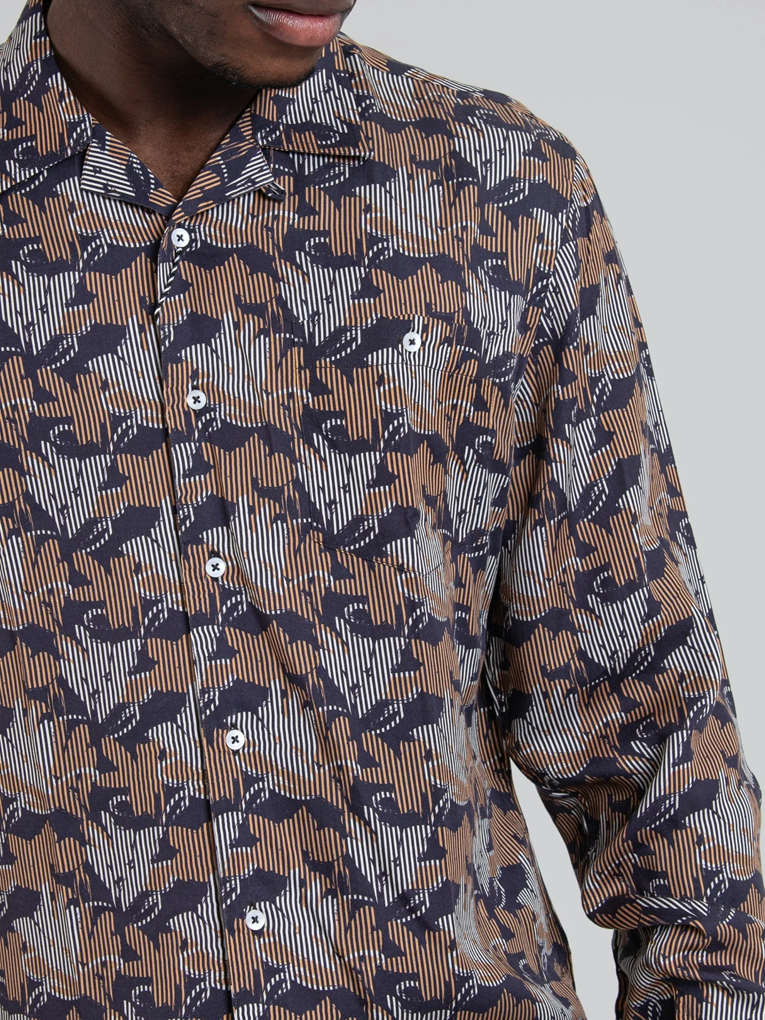 MATEO TENCEL PRINT LONG SLEEVE SHIRT - Walnut - Image 3